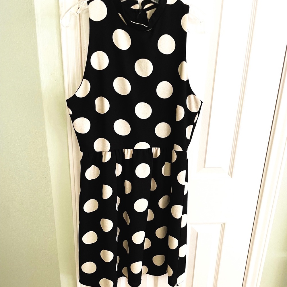 Everly Black and Ivory Polka Dot Dress, Sz. L, Sleeveless, EUC